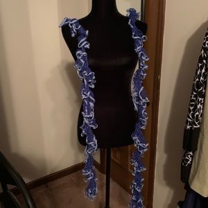 Women’s Scrunched Scarf